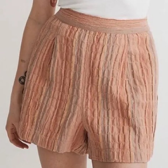 ✨FINAL PRICE DROP💫 Madewell Pull-On Linen Blend Shorts in Multi-Stripe - Picture 2 of 8